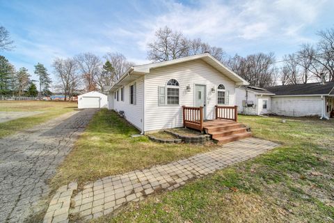 Photo of 211 Hackett Street, Jackson, MI 49202 (MLS # 26008215)