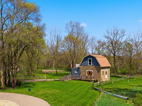 Photo of 915 S Clinton Street, Stockbridge, MI 49285 (MLS # 26017586)