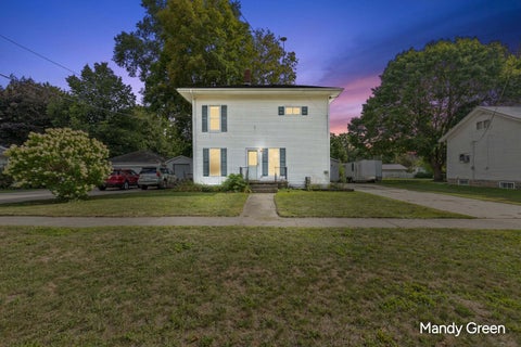 Photo for 113 W Maple Street