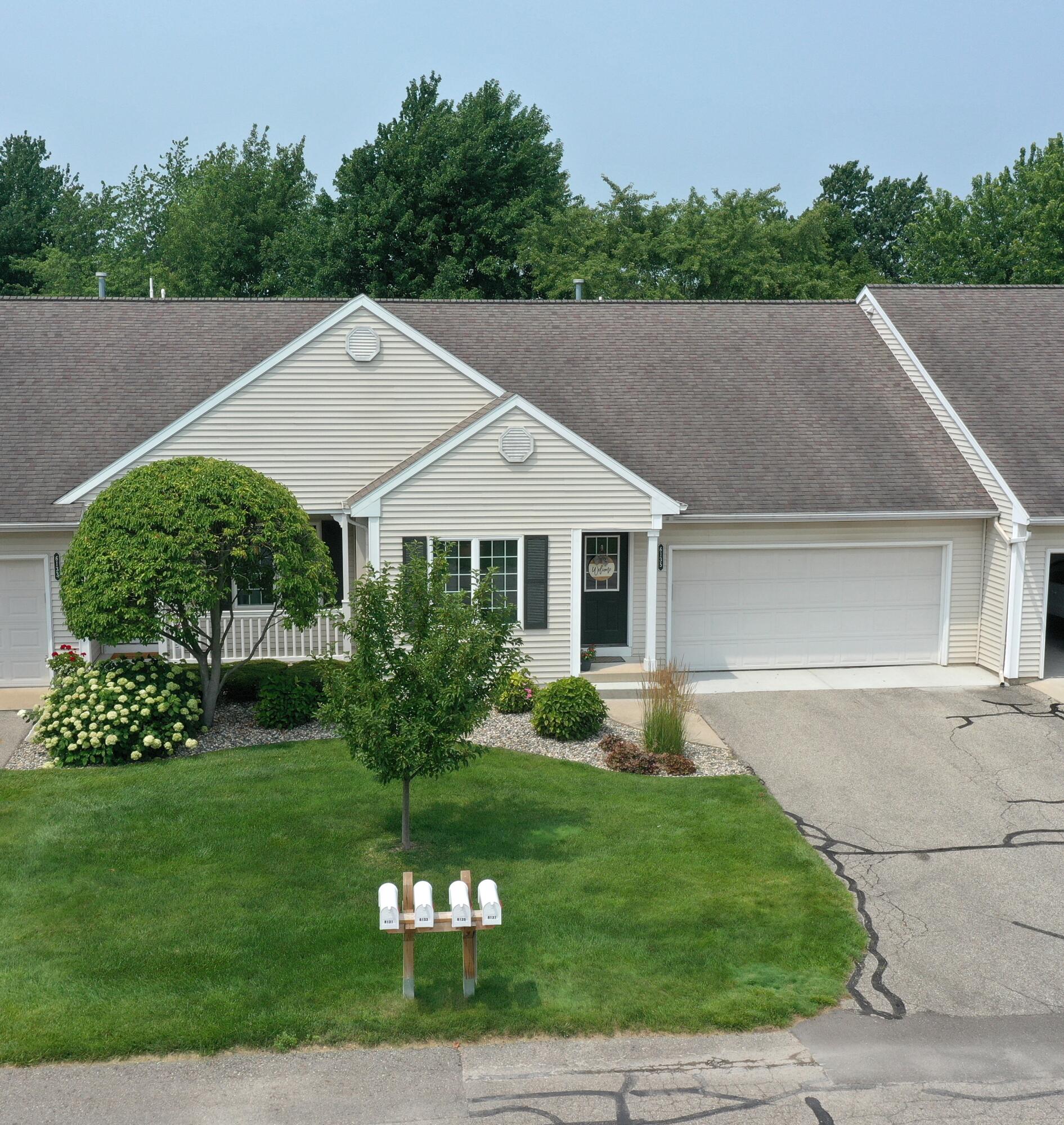 Photo 1 of 27 of 6135 Gleneagle Highlands Drive condo