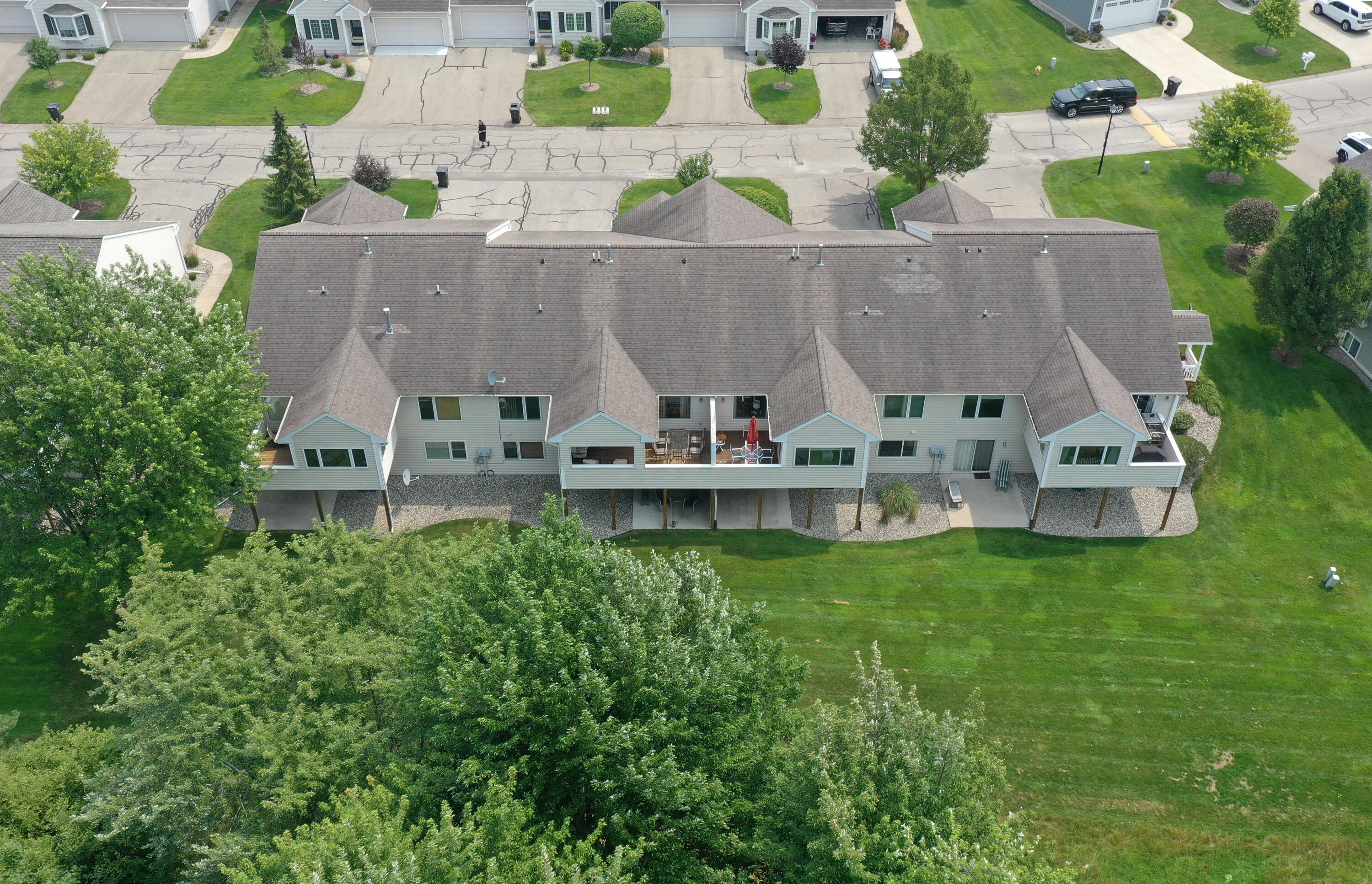 Photo 2 of 27 of 6135 Gleneagle Highlands Drive condo