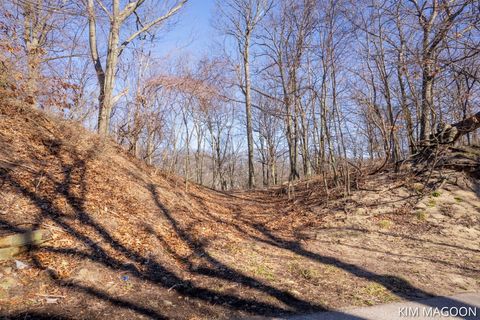Photo of Lot 45 Valleywood Court, Holland, MI 49423 (MLS # 26013405)