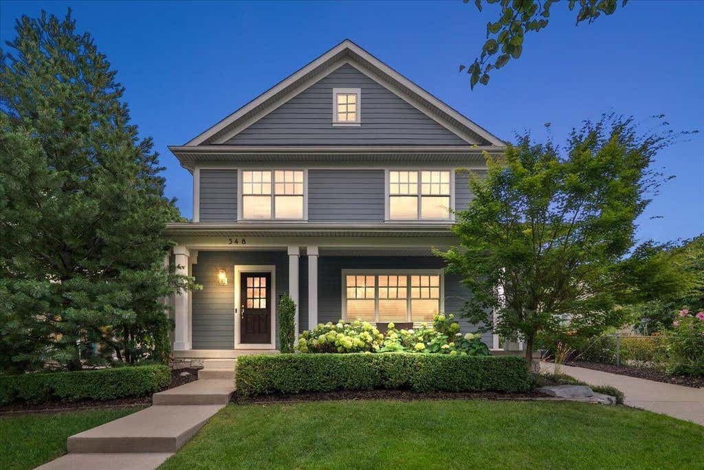 Photo of 548 Lovett Avenue SE, East Grand Rapids, MI 49506 (MLS # 26041035)