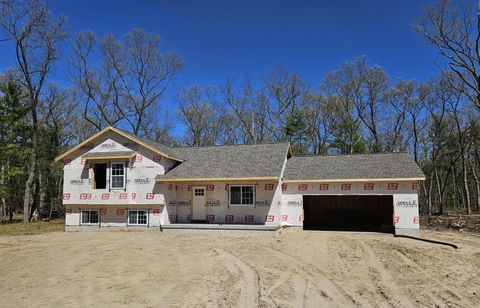 Photo of 6810 Staple Road, Twin Lake, MI 49457 (MLS # 26021840)