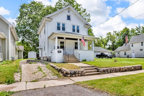 Photo for 843 Center Street