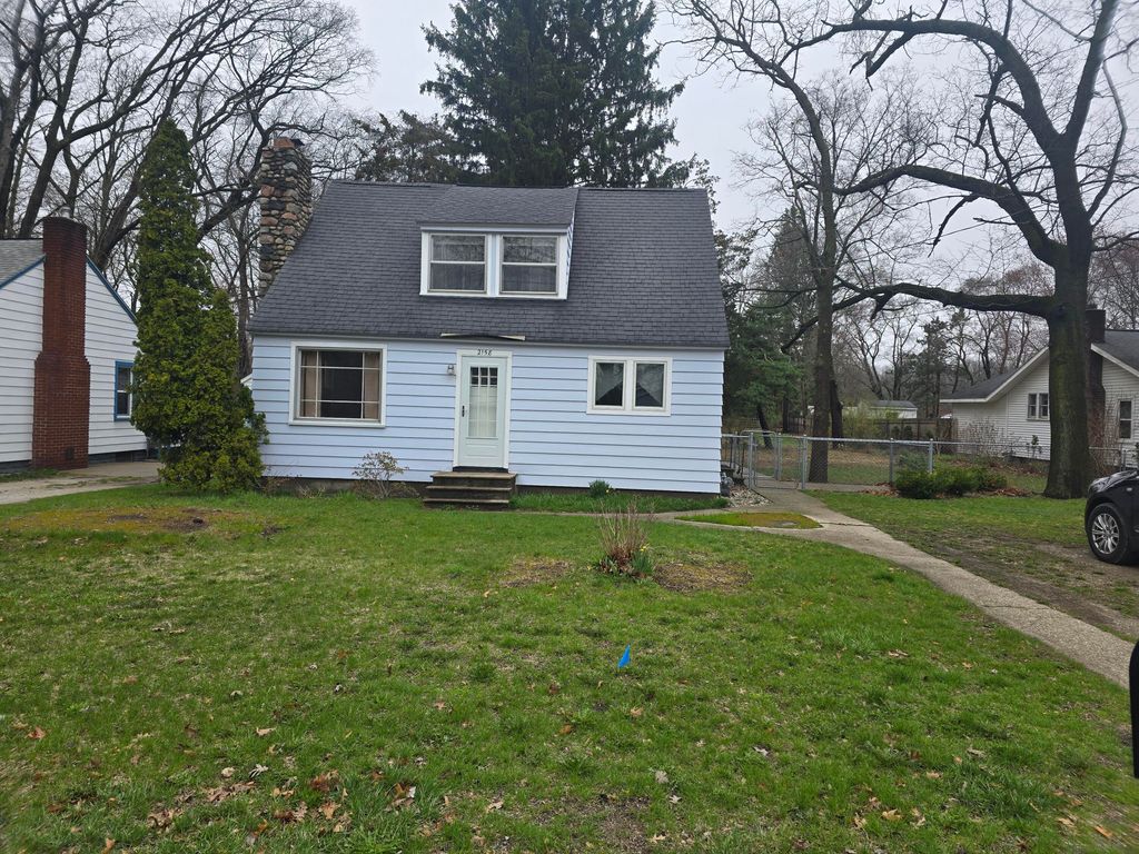 Photo of 2158 E Broadway Avenue, Muskegon, MI 49444 (MLS # 26015024)