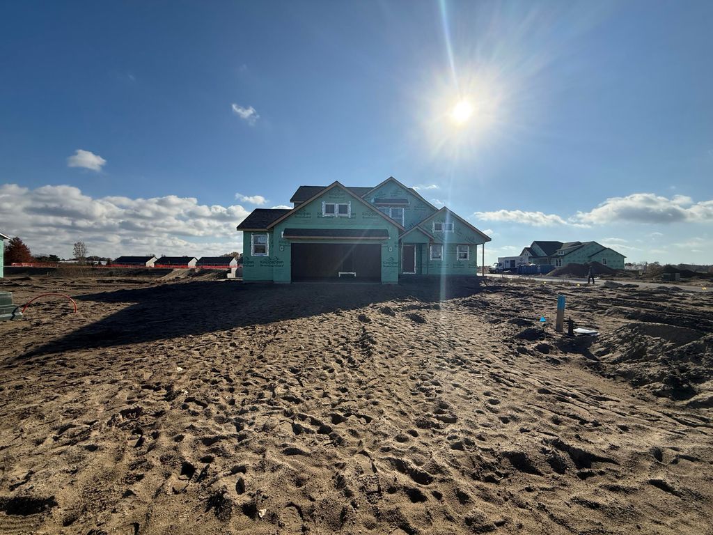 Photo of 13672 Murphys Way, Holland, MI 49424 (MLS # 25059411)