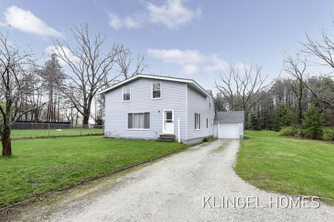 Photo of 3450 Sheridan Drive, Muskegon, MI 49444 (MLS # 26017613)