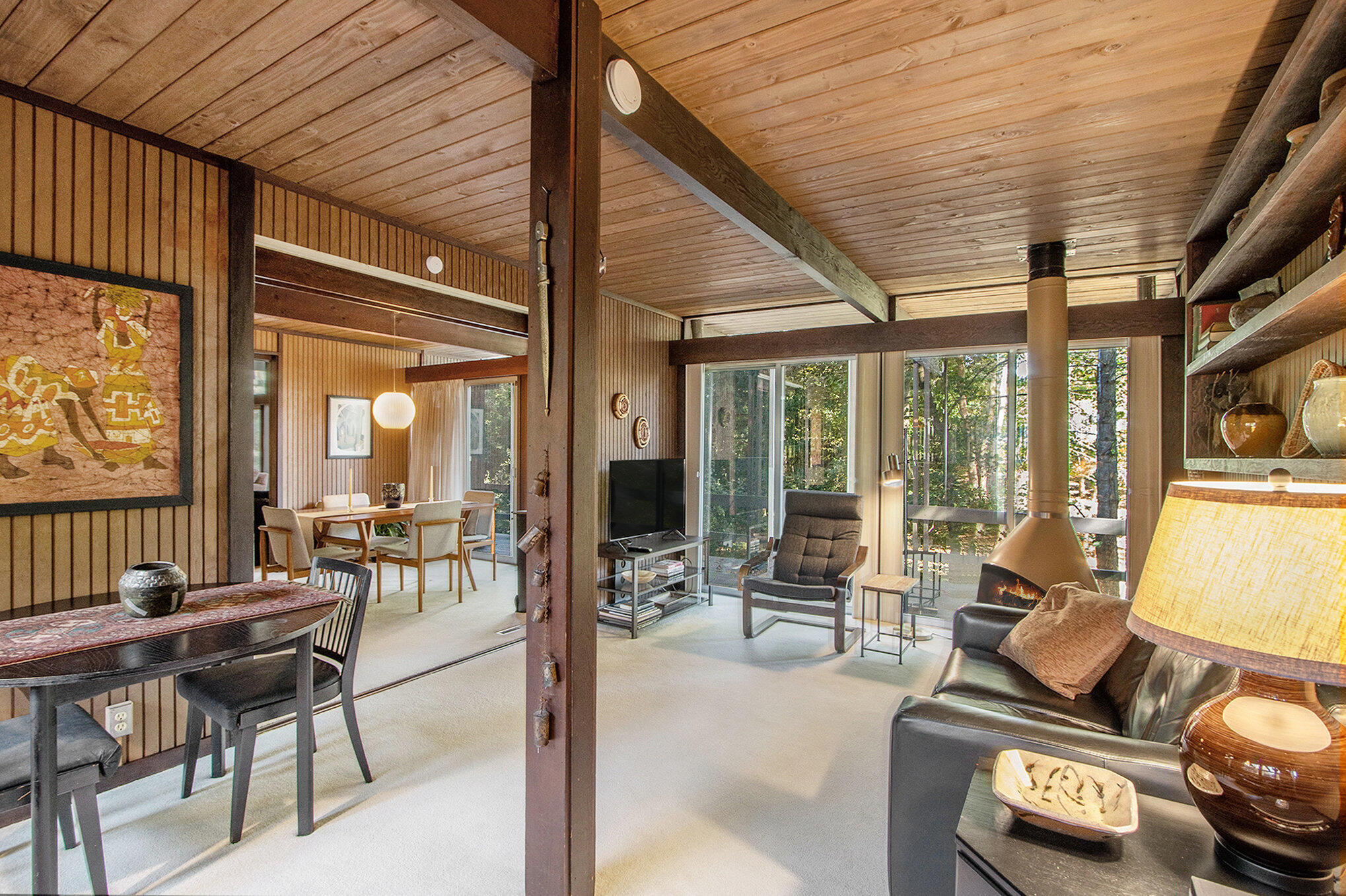 Kalamazoo, Michigan 49008, United States, 4 Bedrooms Bedrooms, ,3 BathroomsBathrooms,Residential,Active,235603