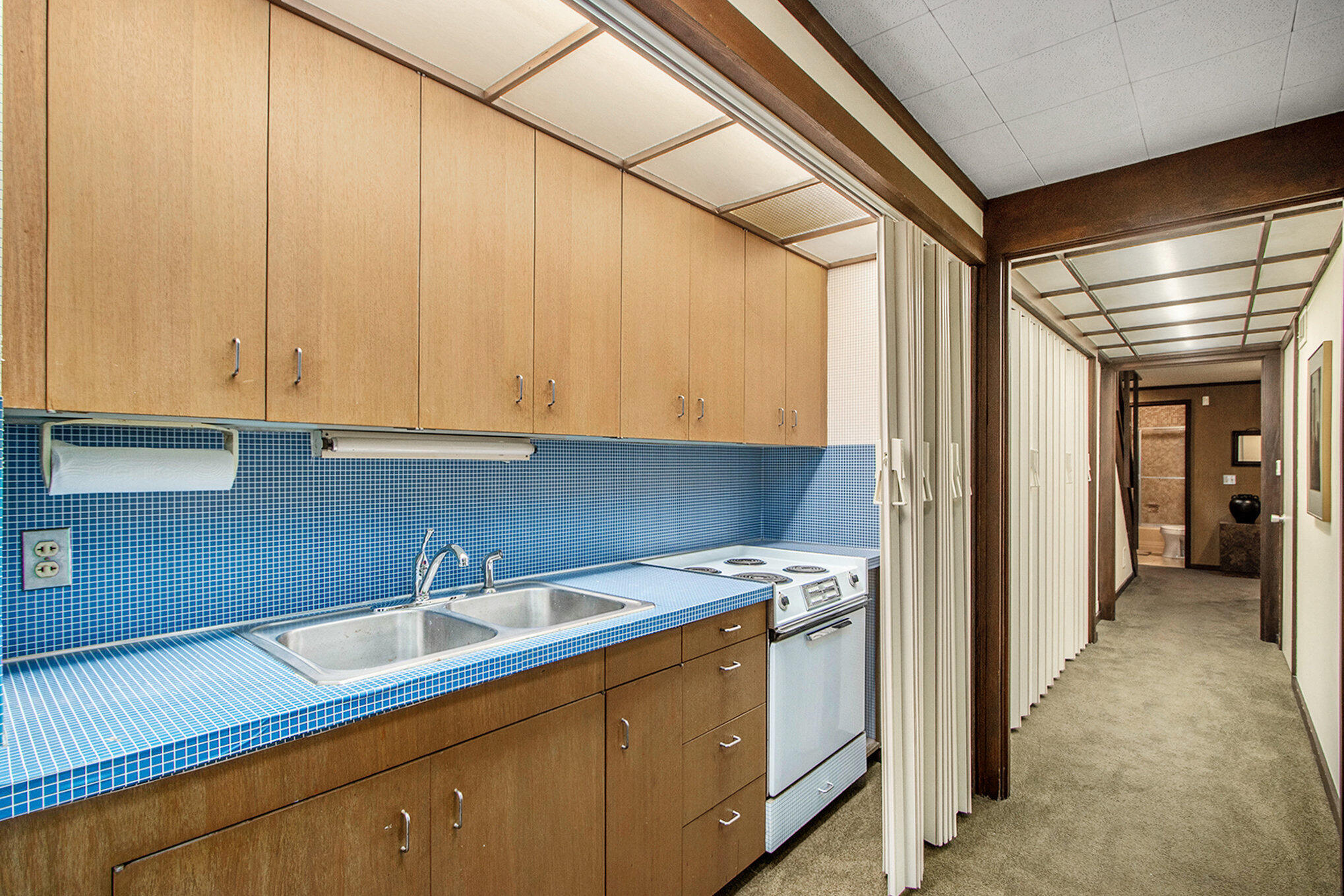 Kalamazoo, Michigan 49008, United States, 4 Bedrooms Bedrooms, ,3 BathroomsBathrooms,Residential,Active,235603