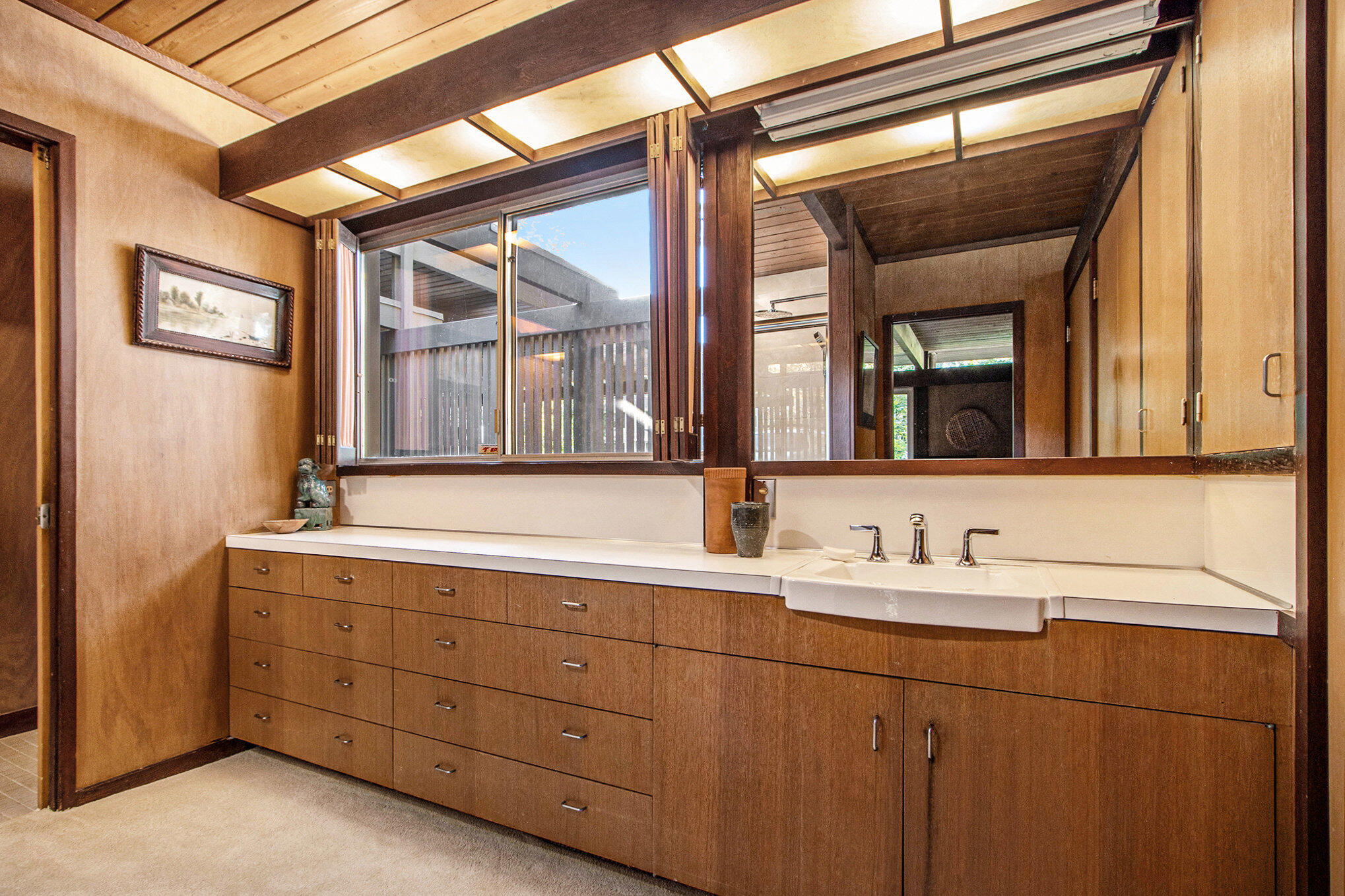 Kalamazoo, Michigan 49008, United States, 4 Bedrooms Bedrooms, ,3 BathroomsBathrooms,Residential,Active,235603