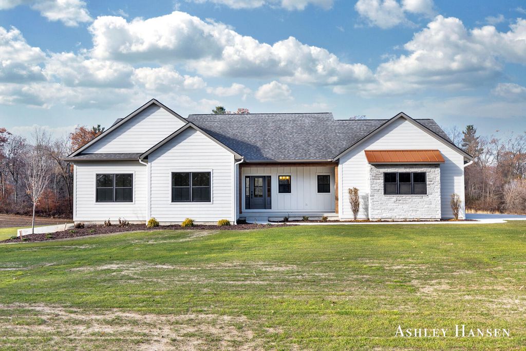 Photo of 11035 Shaner Avenue NE, Rockford, MI 49341 (MLS # 25050841)