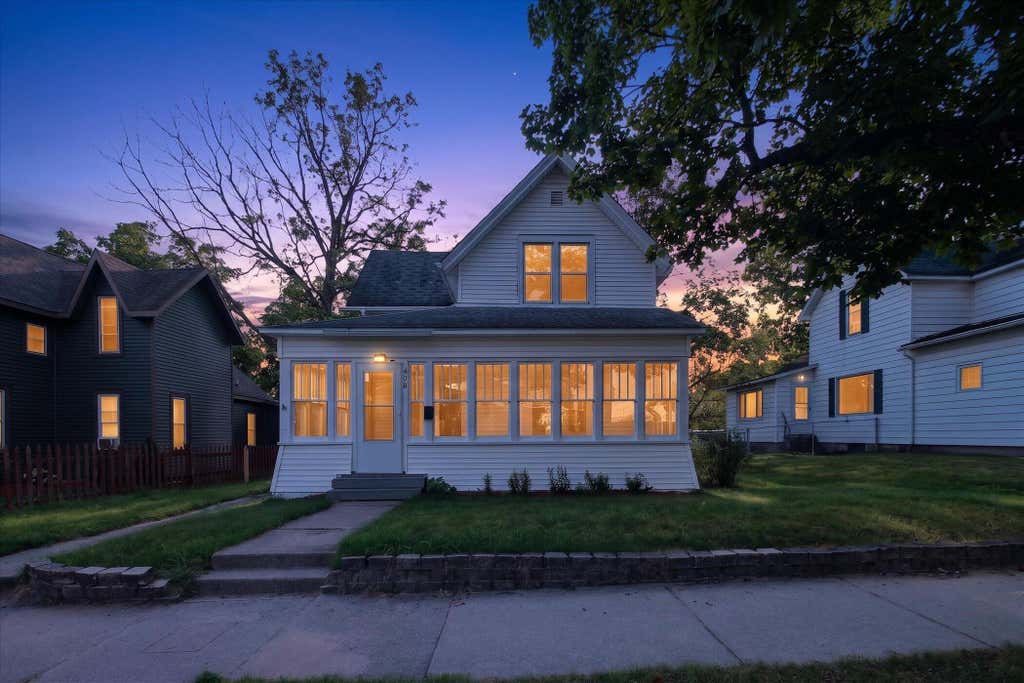 Photo of 408 S Higbee Street, Reed City, MI 49677 (MLS # 26043069)