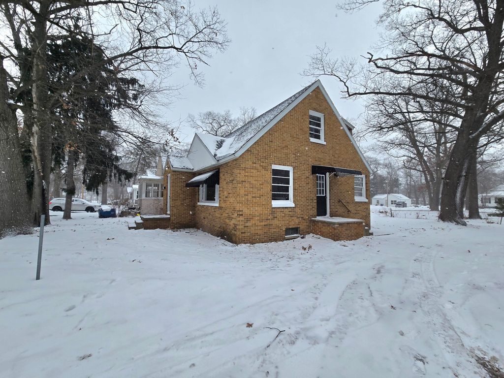 Photo of 3136 Glendale Street, Muskegon, MI 49444 (MLS # 25062384)