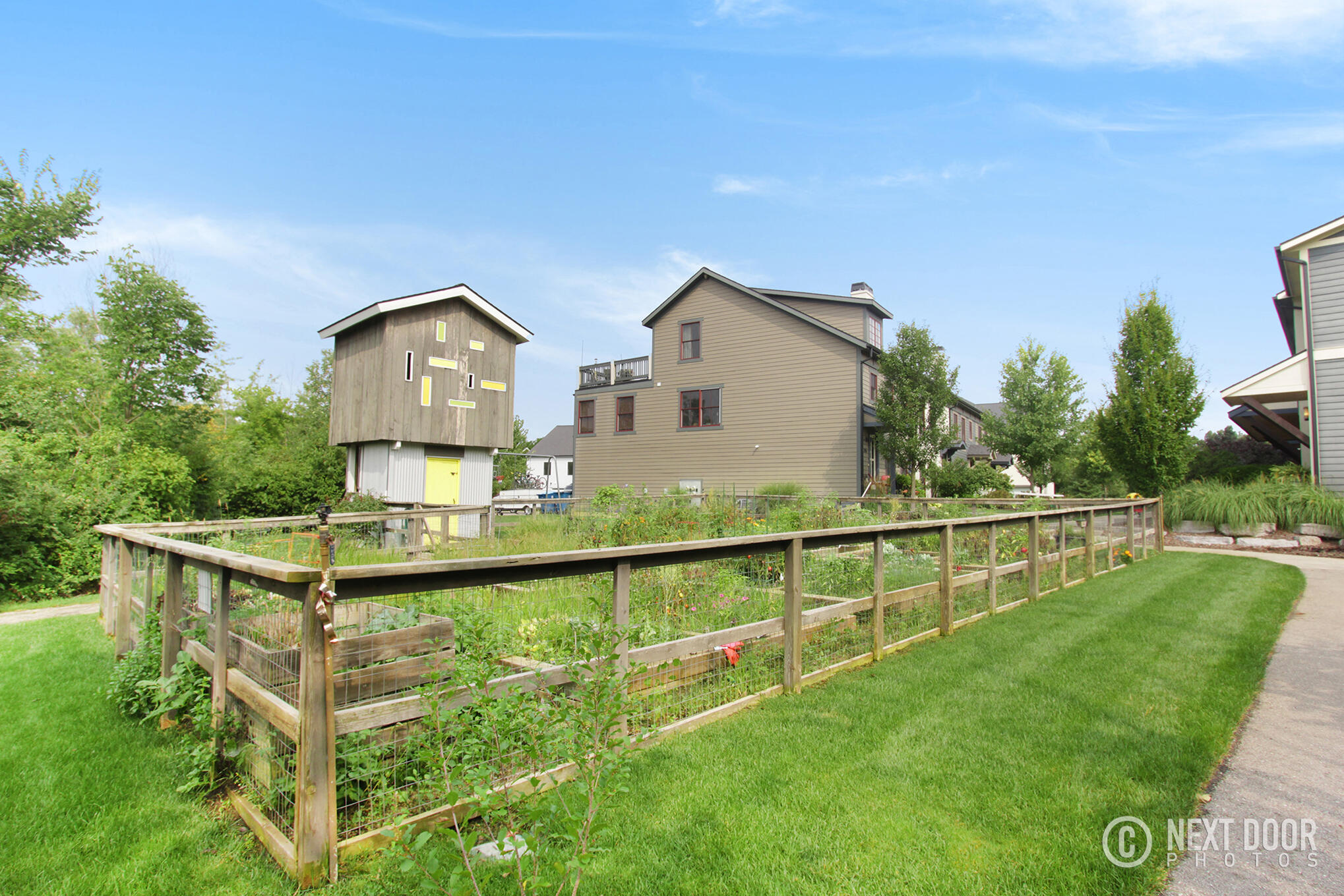 Photo 46 of 47 of 2018 Celadon Drive NE condo