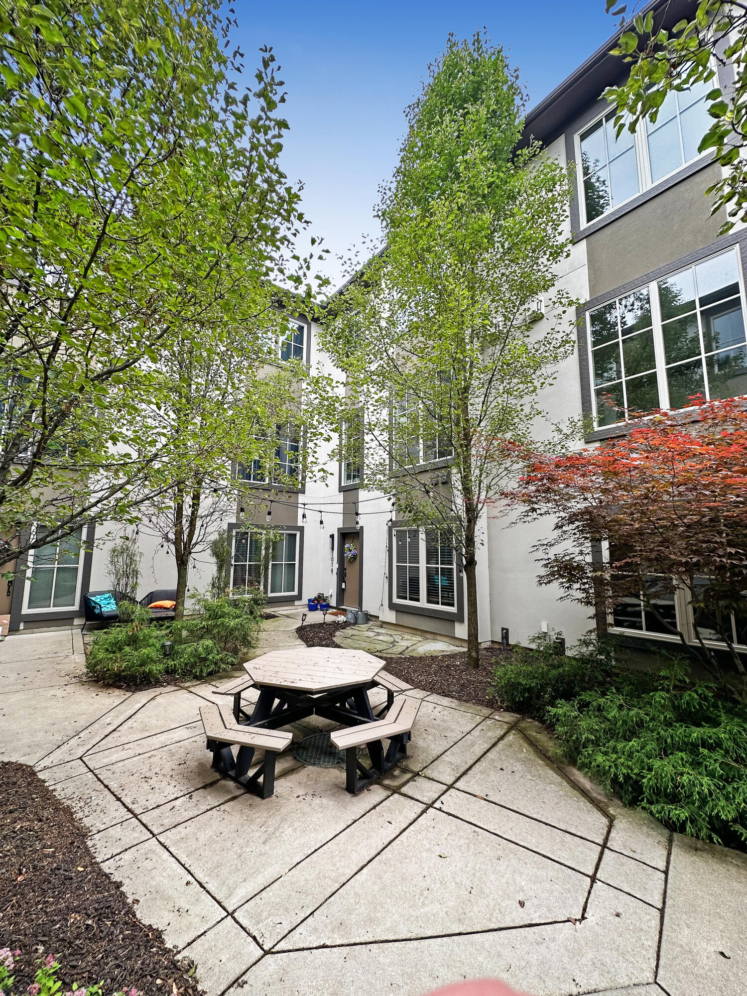 Photo 1 of 47 of 2018 Celadon Drive NE condo