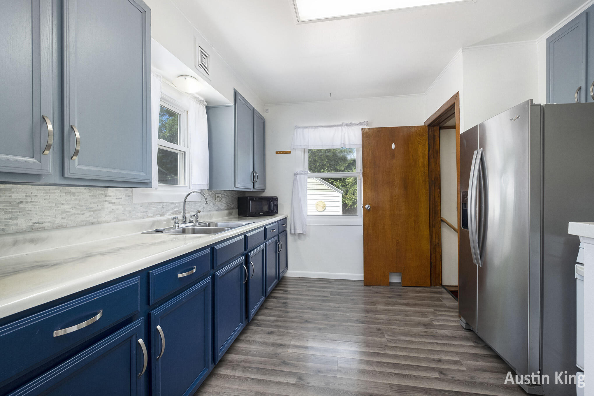 Grand Rapids, Michigan 49548, United States, 3 Bedrooms Bedrooms, ,2 BathroomsBathrooms,Residential,Pending,153343