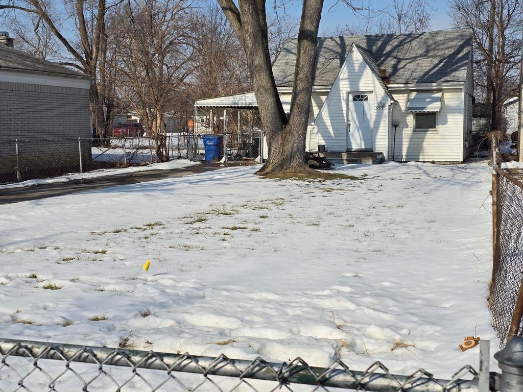 Photo of 12475 Sarsfield Avenue, Warren, MI 48089 (MLS # 26005529)