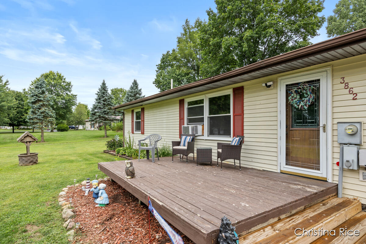 3862 E Shore Drive, Stanton, MI 48888 | MLS 25042569 | Listing ...