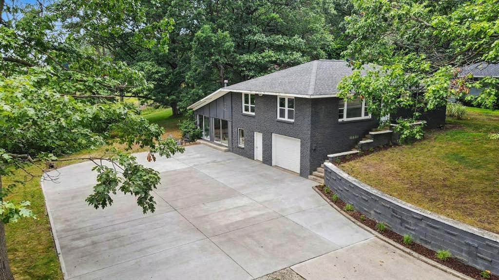 Photo of 16597 152nd Avenue, Spring Lake, MI 49456 (MLS # 26041133)