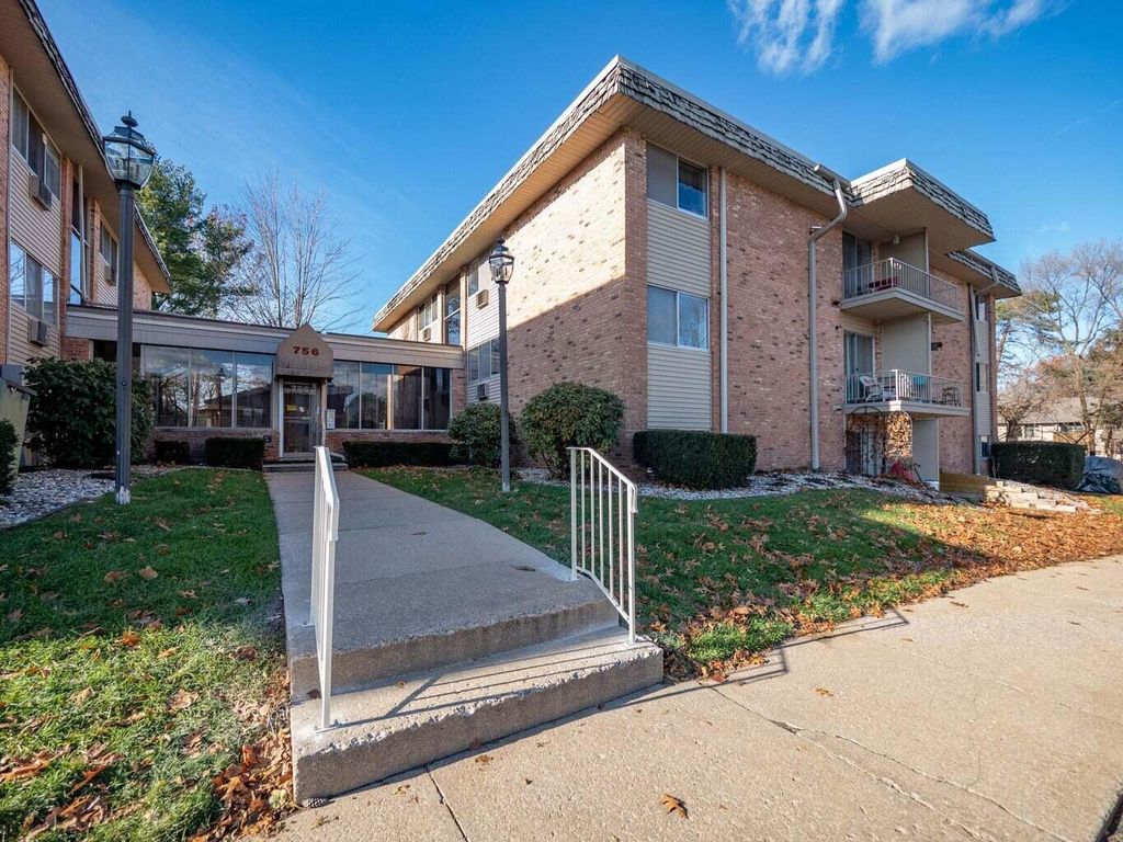 Photo of 756 W Kilgore Road #104, Kalamazoo, MI 49008 (MLS # 23003092)