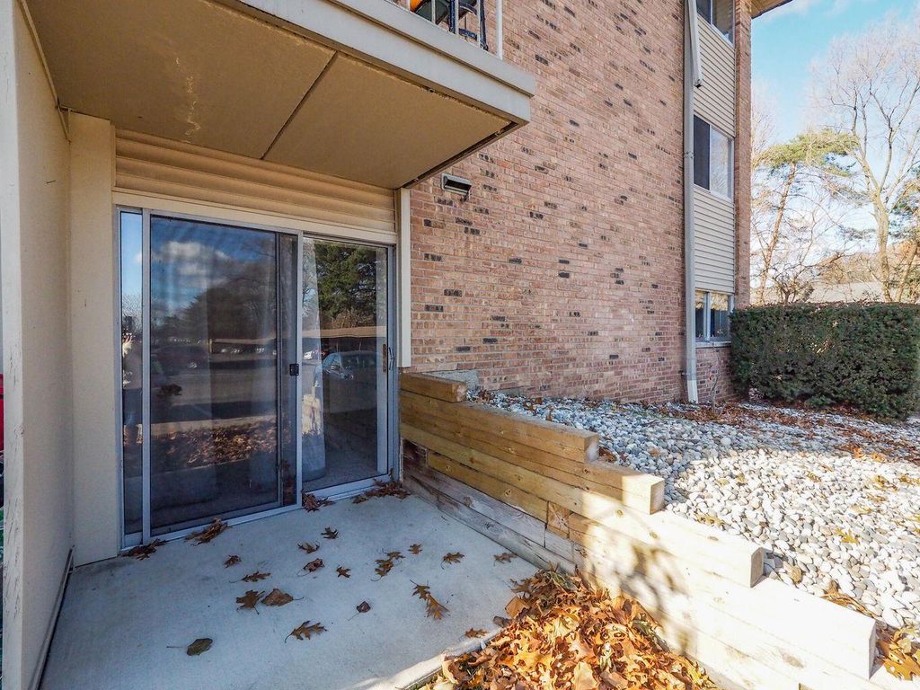 Photo of 756 W Kilgore Road #104, Kalamazoo, MI 49008 (MLS # 23003092)