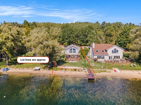 Photo of 1479 N Cedar Lane Road, Scottville, MI 49454 (MLS # 25048448)