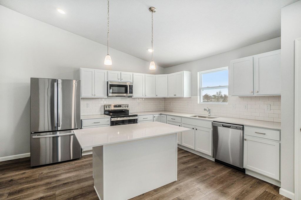 Photo of 13777 Quincy Street, Holland, MI 49424 (MLS # 25061280)