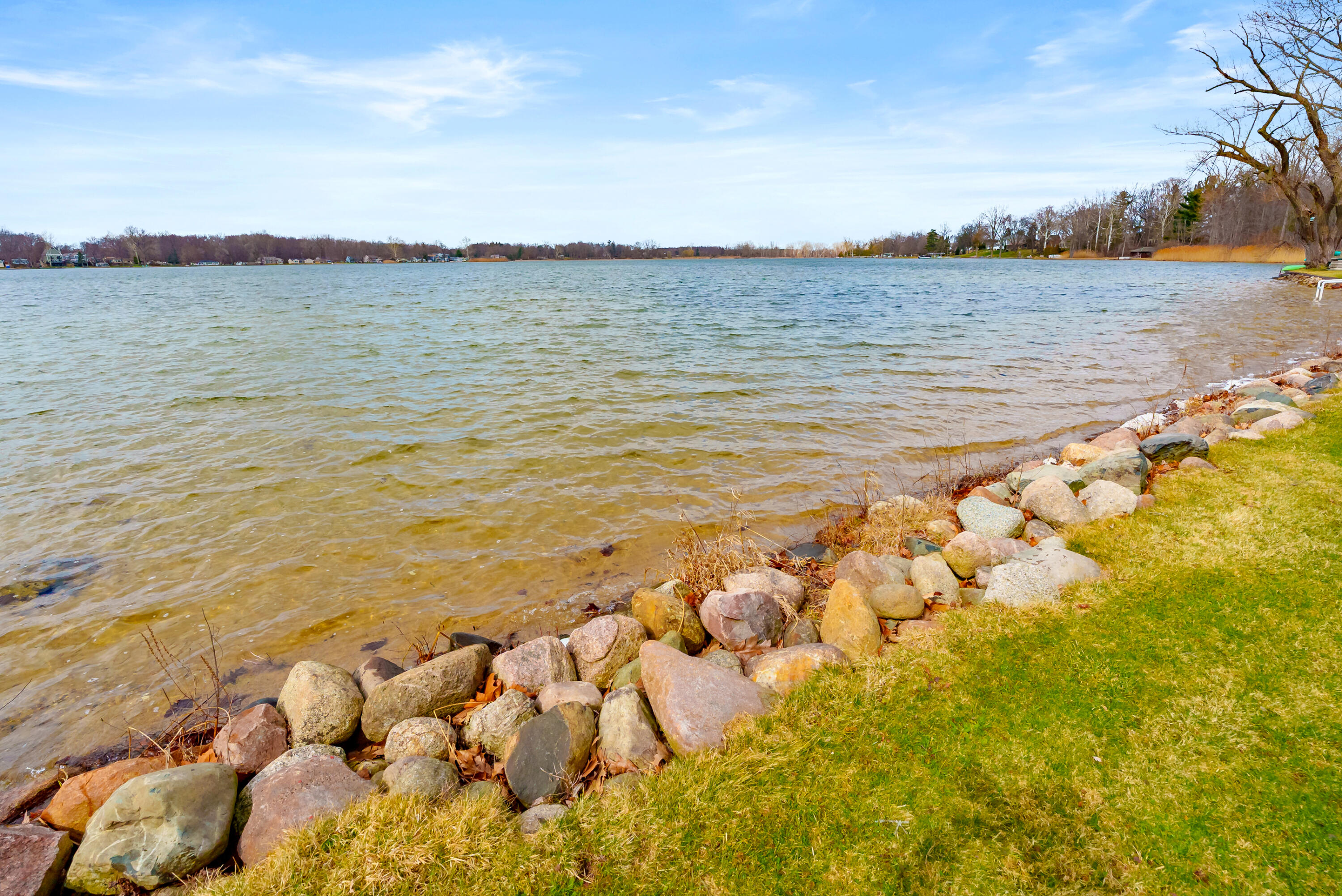 8664 E Long Lake Drive