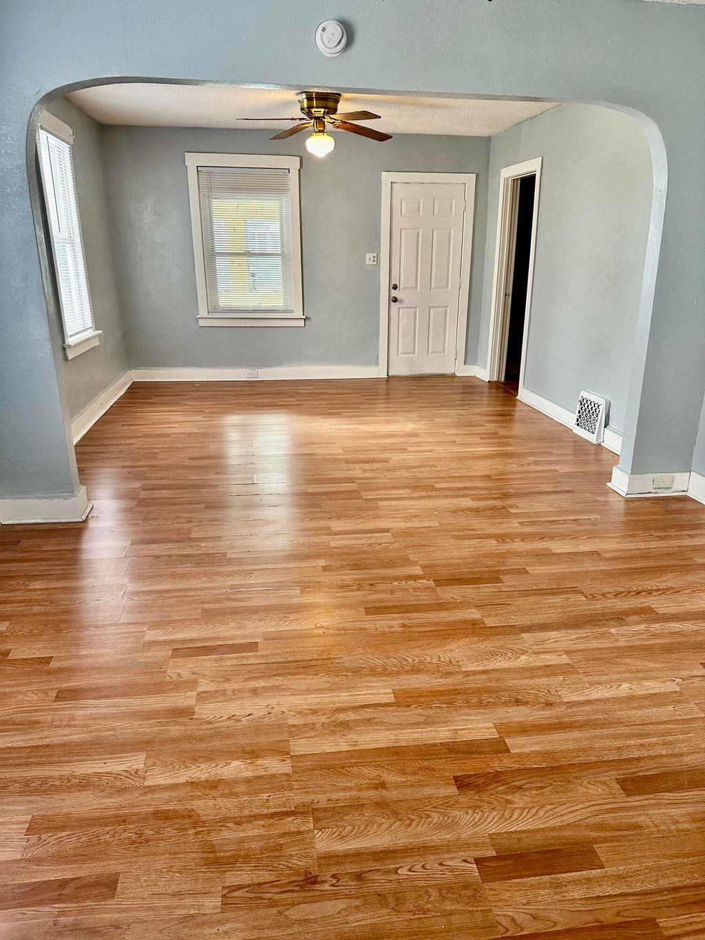 Photo of 828 W Larch Avenue, Muskegon, MI 49441 (MLS # 25061964)