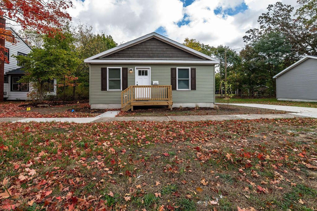 Photo of 460 LANGLEY Street, Muskegon, MI 49442 (MLS # 25054705)