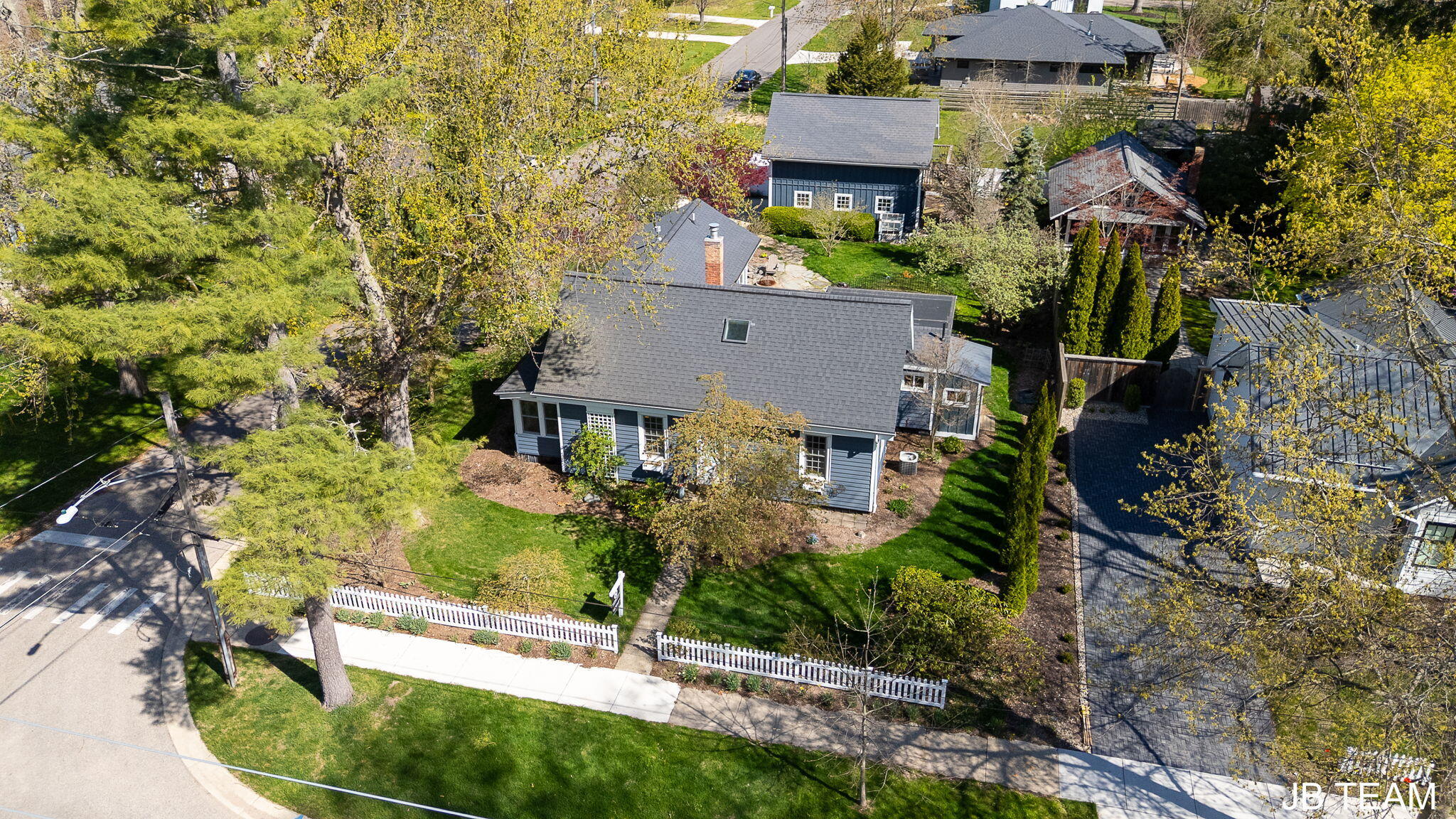 810 Allegan Street