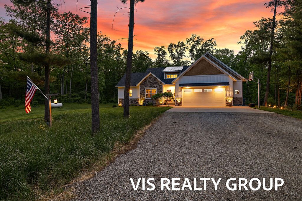 Photo of 14171 Johnson Street, Grand Haven, MI 49417 (MLS # 26025042)