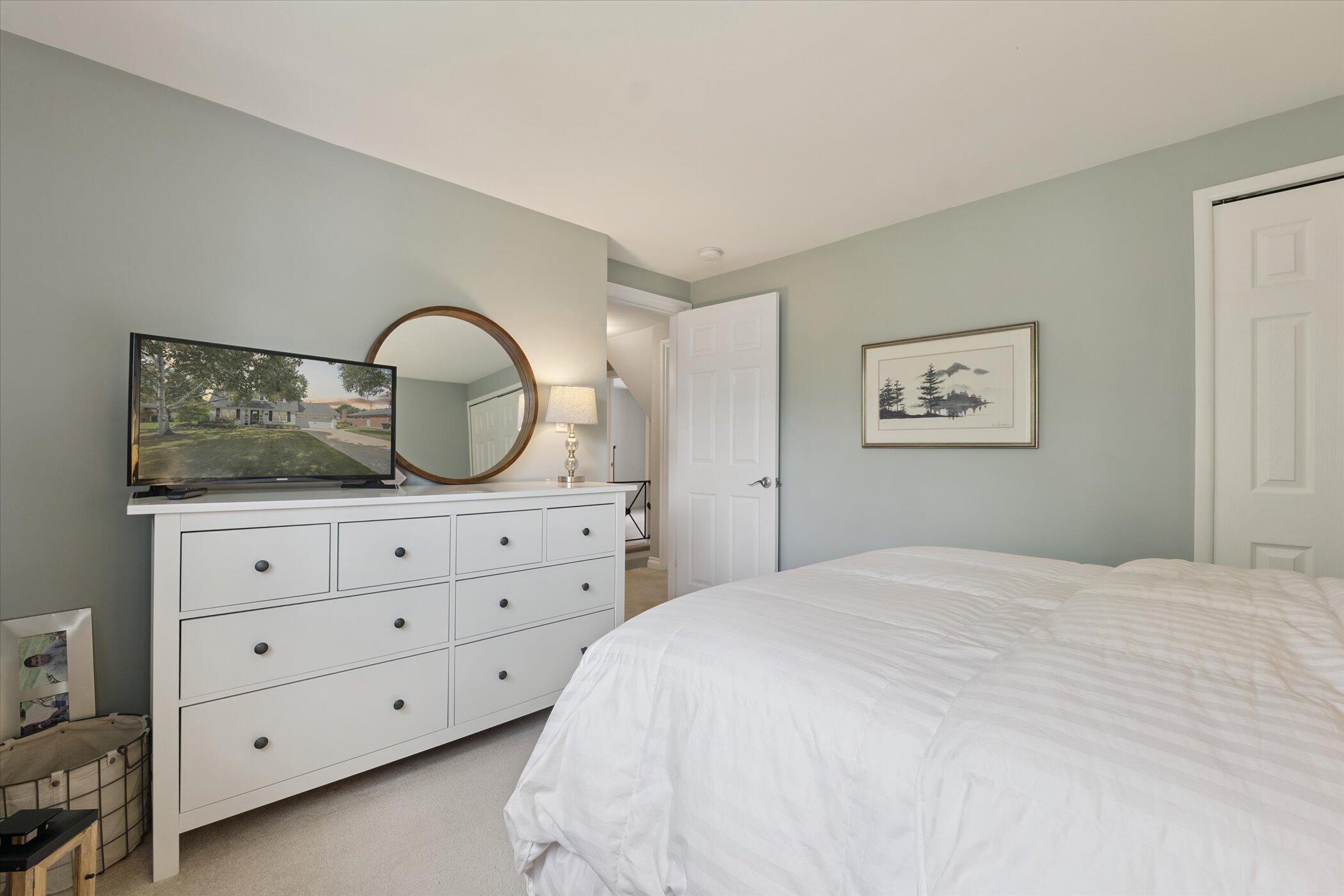 Livonia, Michigan 48152, United States, 4 Bedrooms Bedrooms, ,3 BathroomsBathrooms,Residential,Pending,203216