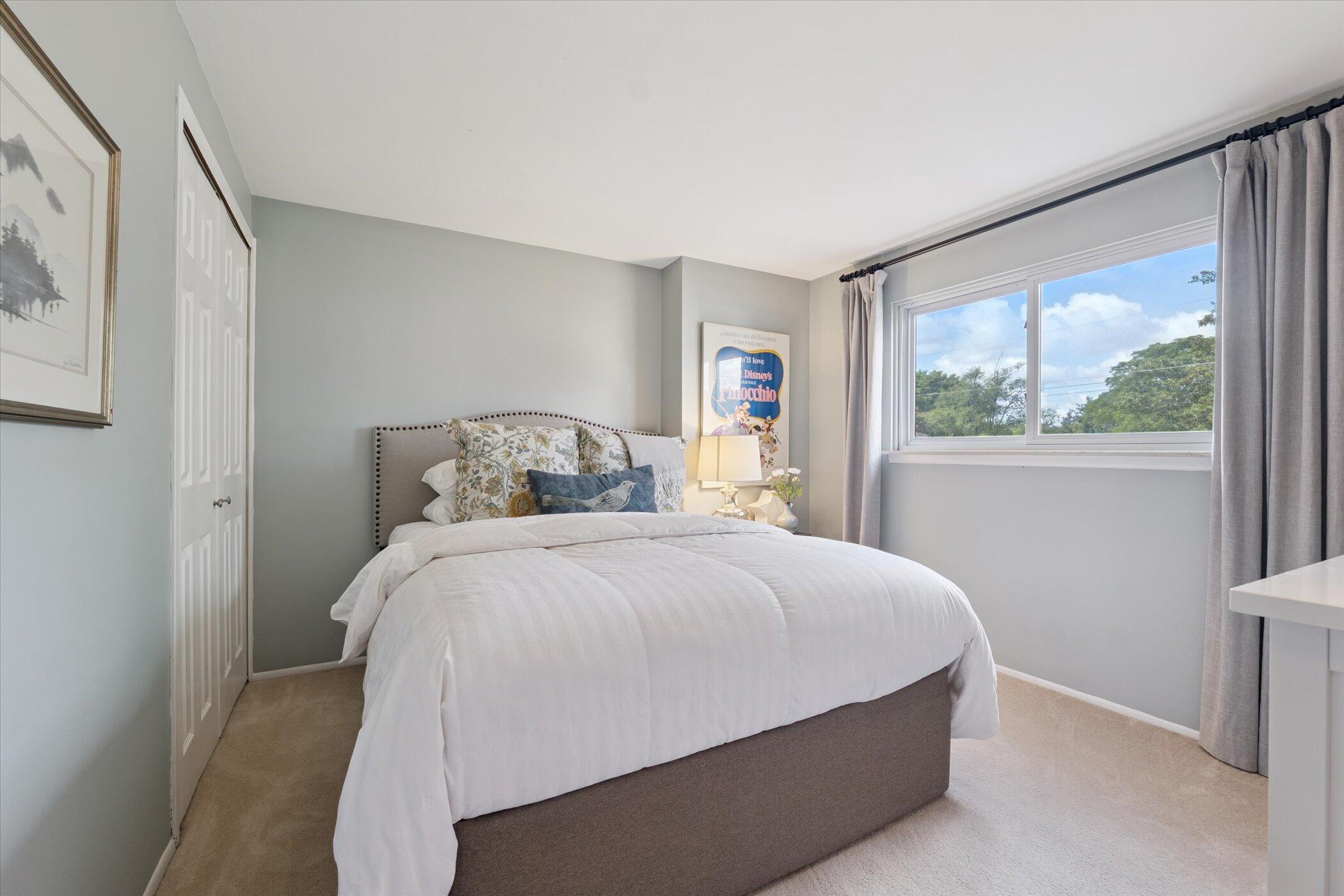 Livonia, Michigan 48152, United States, 4 Bedrooms Bedrooms, ,3 BathroomsBathrooms,Residential,Pending,203216