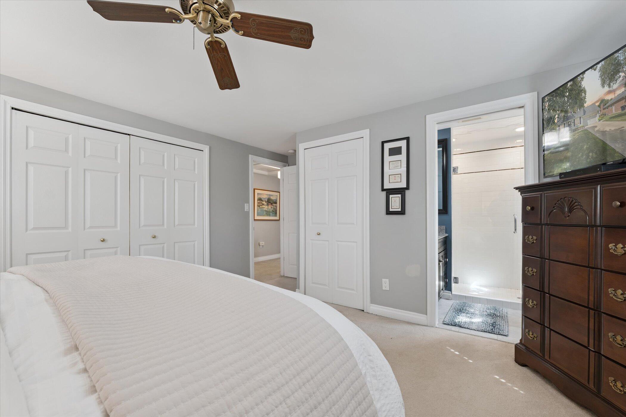 Livonia, Michigan 48152, United States, 4 Bedrooms Bedrooms, ,3 BathroomsBathrooms,Residential,Pending,203216