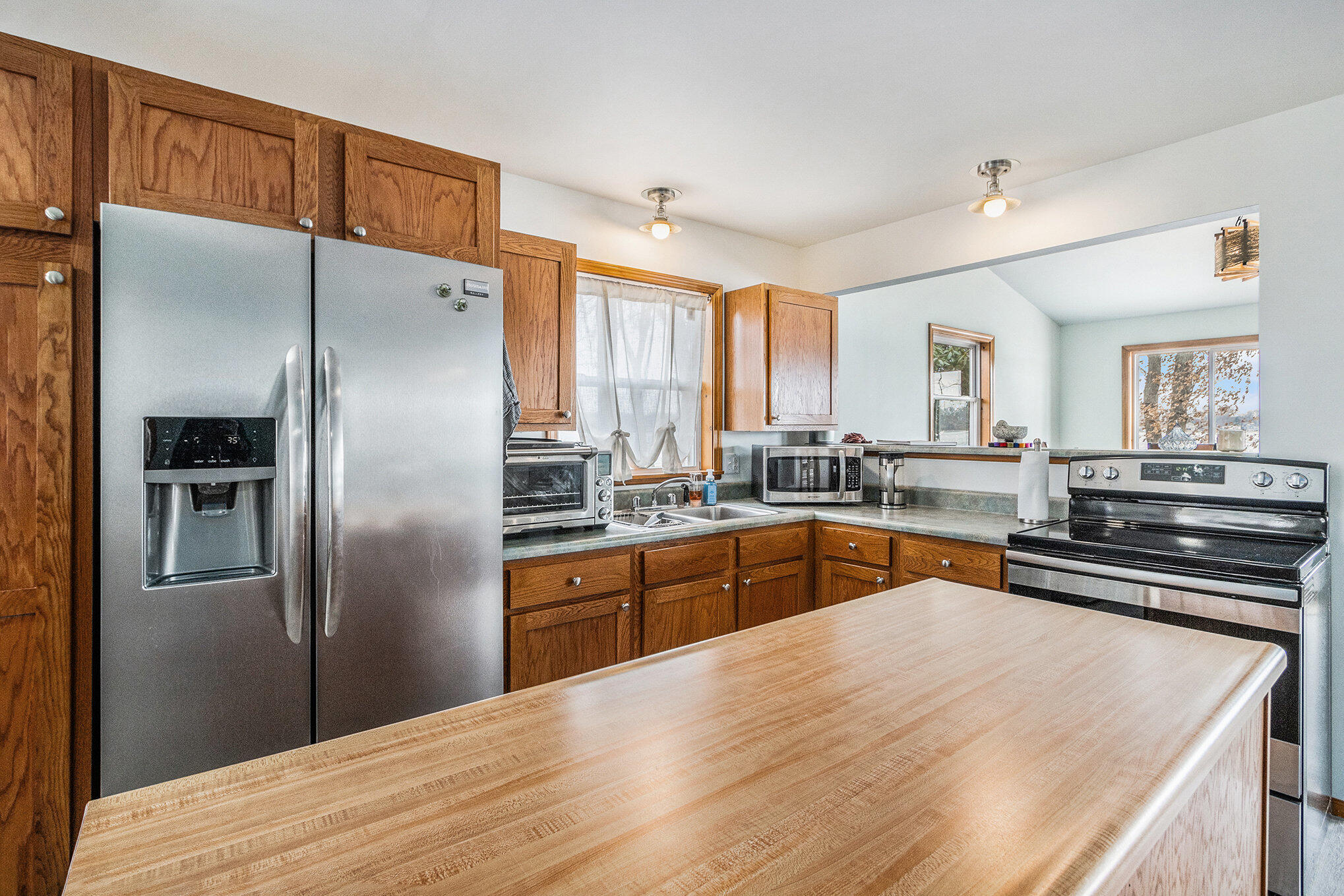 Colon, Michigan 49040, United States, 2 Bedrooms Bedrooms, ,1 BathroomBathrooms,Residential,Active,94651