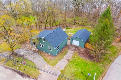 Photo of 2356 Mount Olivet Road, Kalamazoo, MI 49004 (MLS # 26014856)