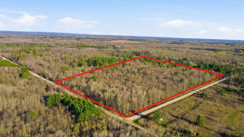 Photo of 123 Beyer Road, Free Soil, MI 49411 (MLS # 26017929)