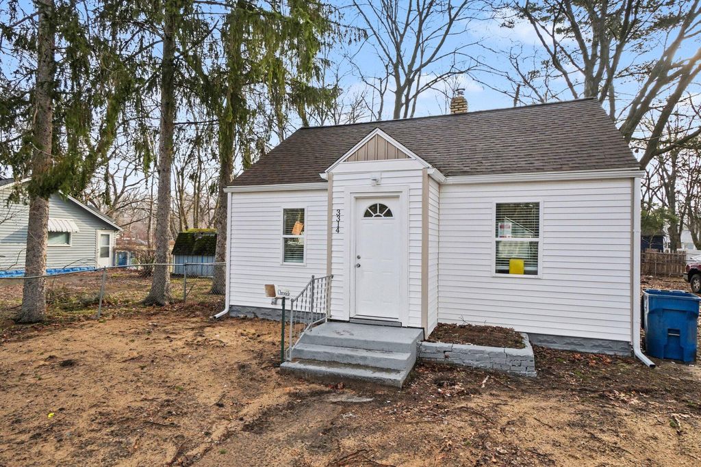 Photo of 3314 8th Street, Muskegon, MI 49444 (MLS # 26011276)