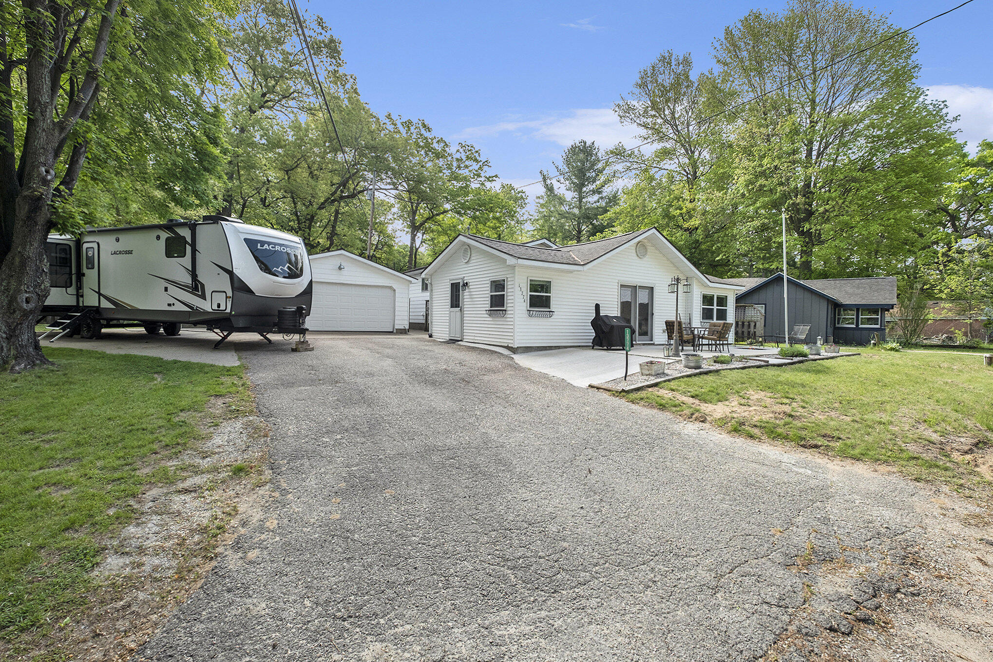 Gowen, Michigan 49326, United States, 2 Bedrooms Bedrooms, ,1 BathroomBathrooms,Residential,Pending,141093