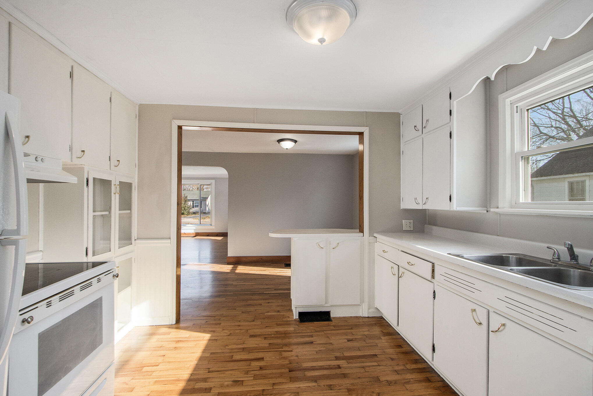 Portage, Michigan 49024, United States, 2 Bedrooms Bedrooms, ,1 BathroomBathrooms,Residential,Active,245088