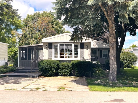Photo for 855 W Jefferson Street