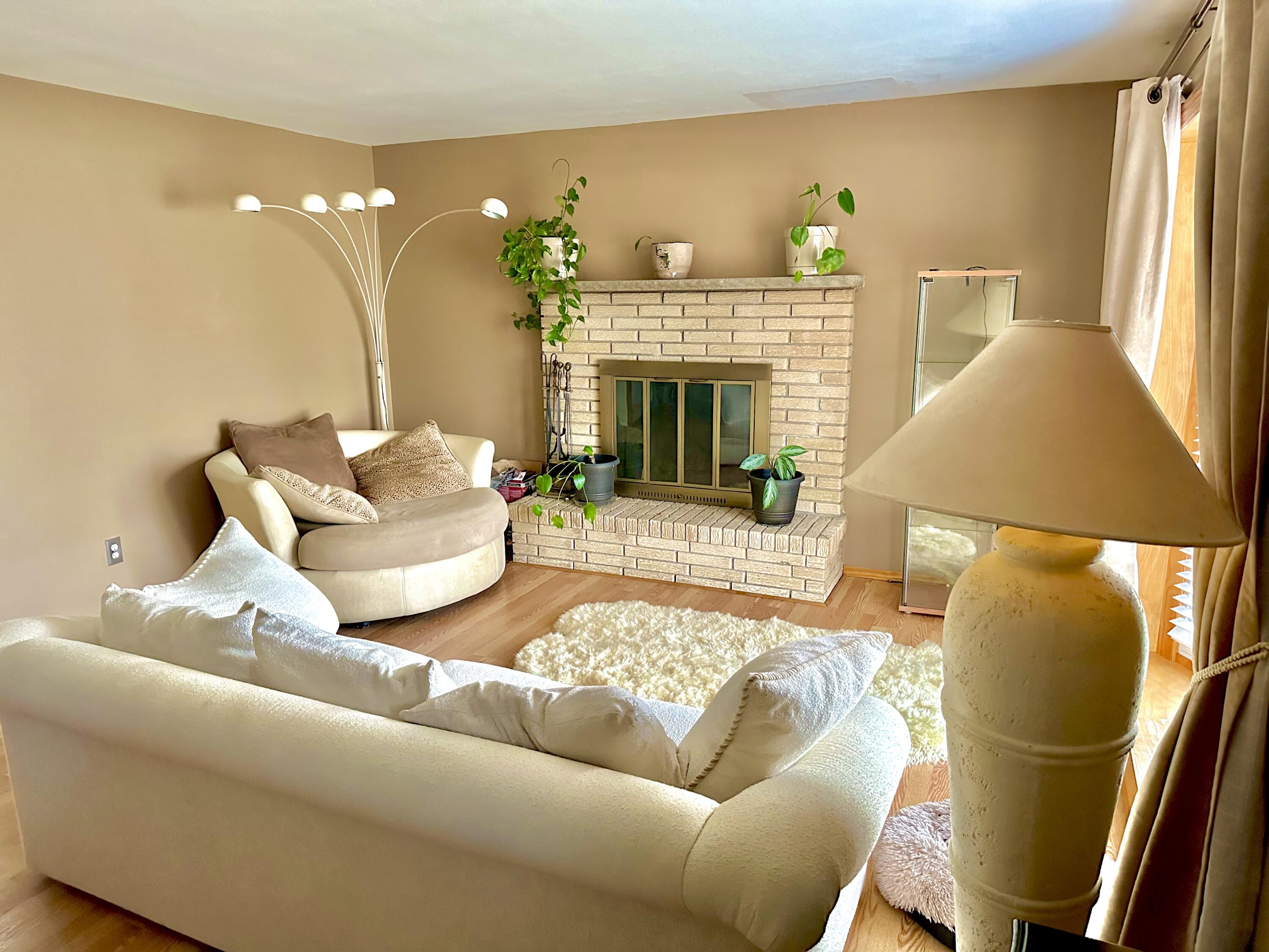 33155 Meadowlark Street