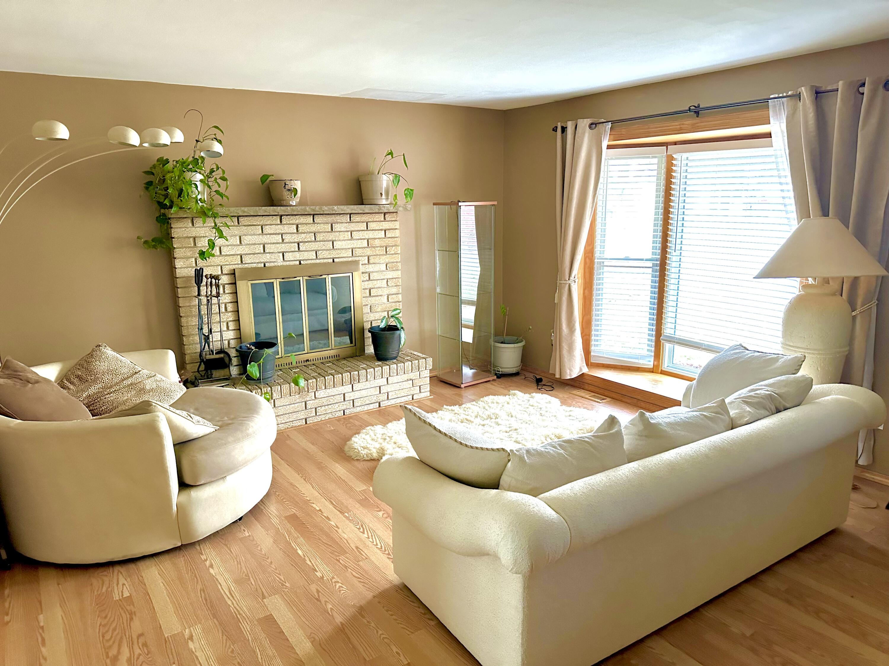 33155 Meadowlark Street