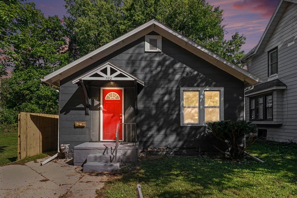 702 FENIMORE AVE, KALAMAZOO, MI 49048 - Image 732eb826c9faa4efb5a4da2be7fb0131/1873888085