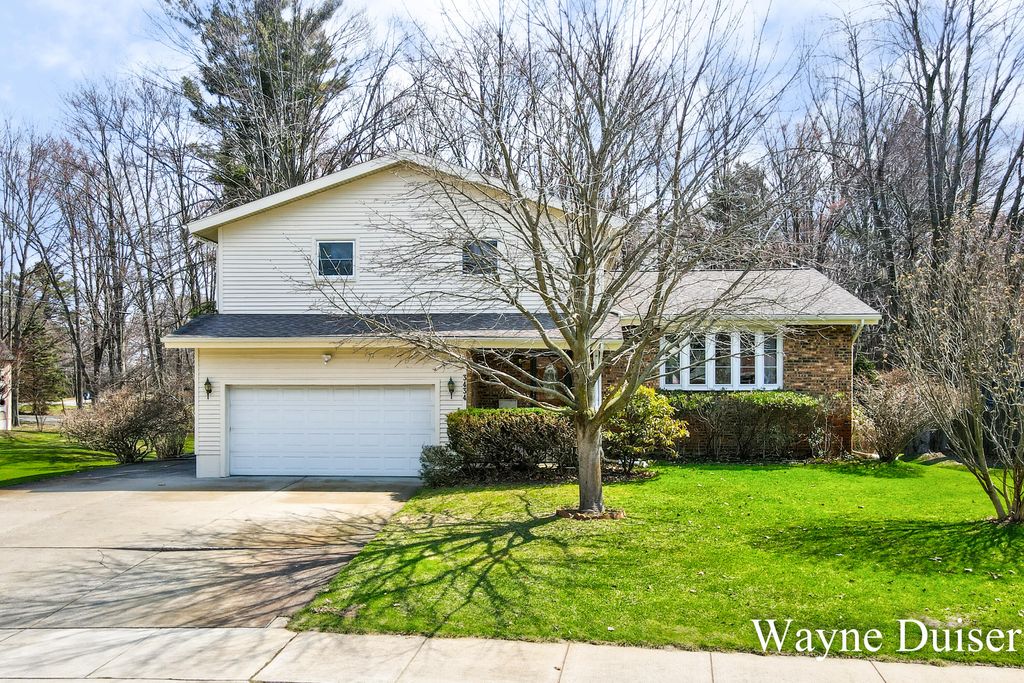 Photo of 3434 Padelt Street, Muskegon, MI 49441 (MLS # 26013957)