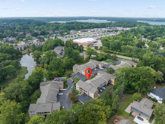 3835 LONE PINE RD APT 100, WEST BLOOMFIELD, MI 48323 - Image 741391daaec1435cf799a595db321eae/2049074177