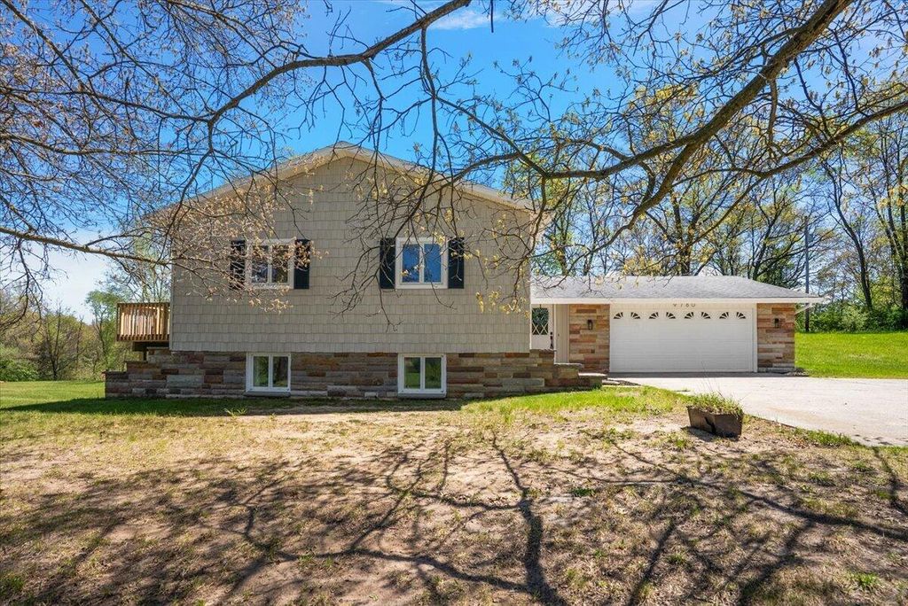 Photo of 9780 Courtland Drive NE, Rockford, MI 49341 (MLS # 26023679)