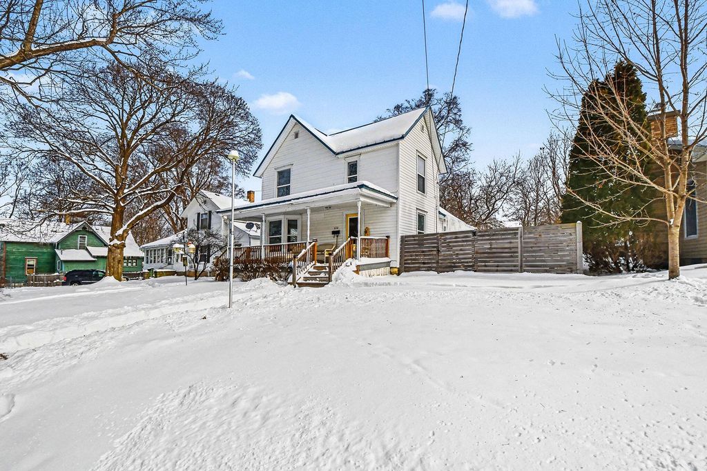 Photo of 616 S Broas Street, Belding, MI 48809 (MLS # 26005991)